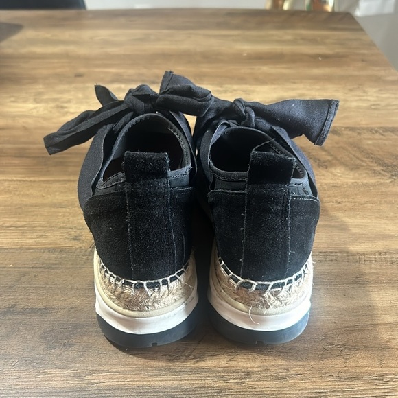 Elegant Black Espadrille Sneakers - Picture 3 of 6